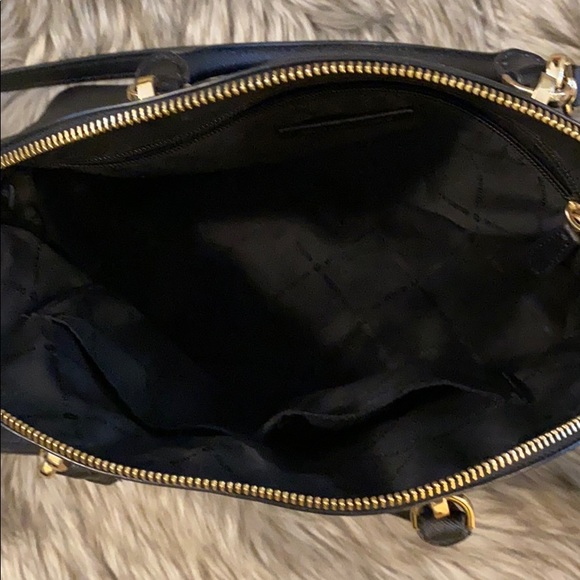 MICHAEL KORS HANDBAG - Picture 10 of 11